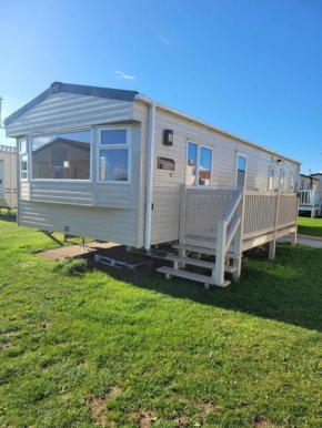 F4 Sand Le Mere Holiday Village